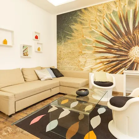 K13 Klauzal Apartment