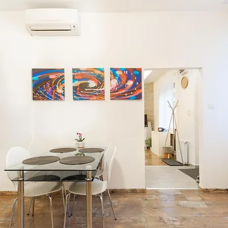 Apartment K13 Klauzal Budapest