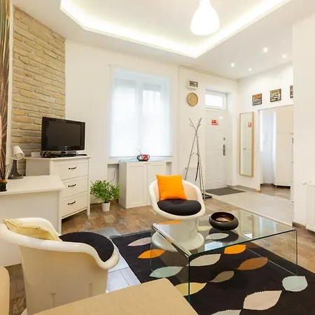 K13 Klauzál Apartamento